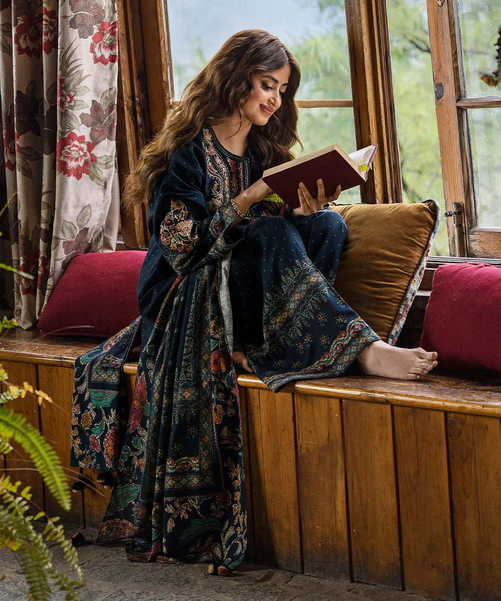 3 Piece - Embroidered Khaddar Suit