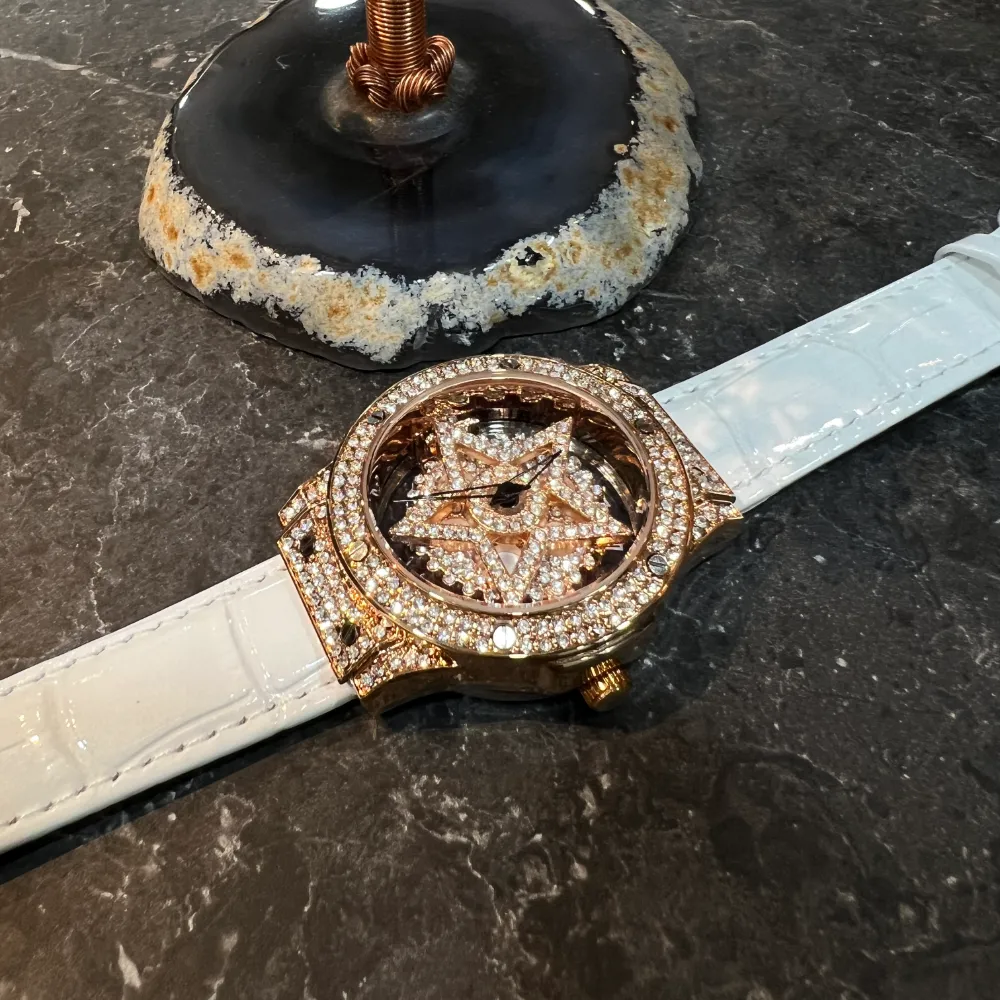 AG Collective White Leather Strap Women Watch L 5047 RGW-RG