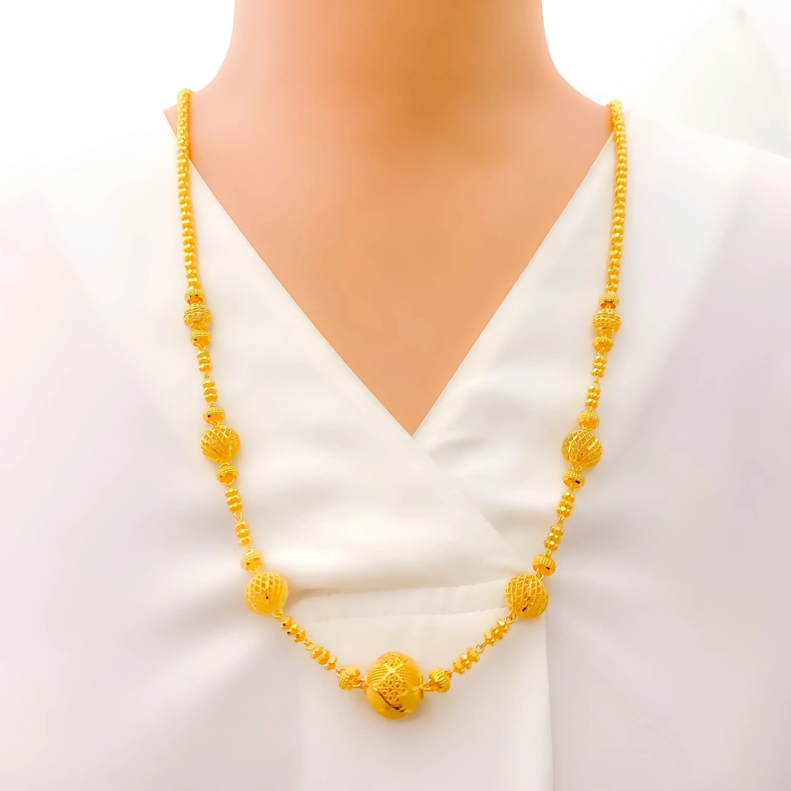Attractive Flower Accented 22k Gold Long Necklace - 28"