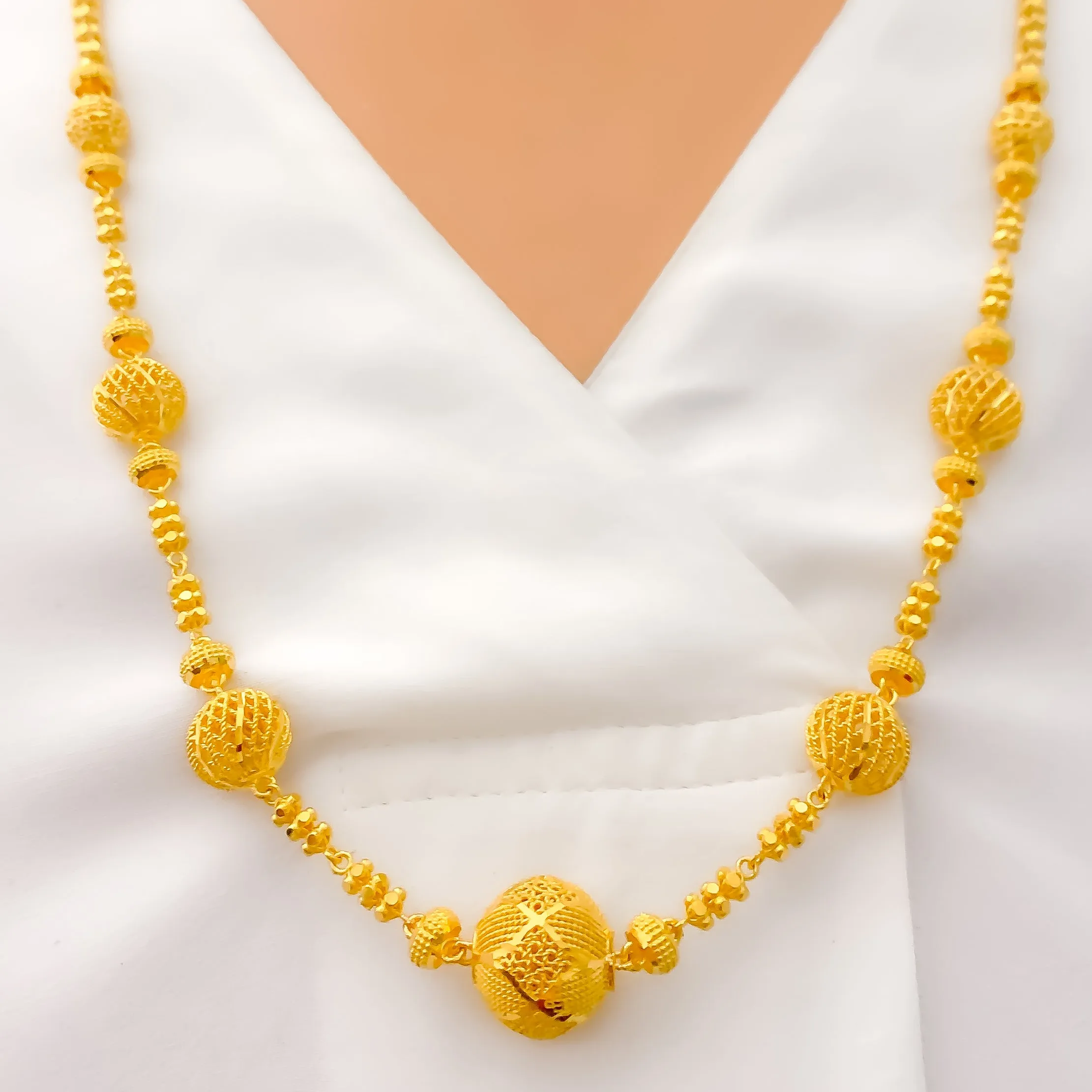 Attractive Flower Accented 22k Gold Long Necklace - 28"