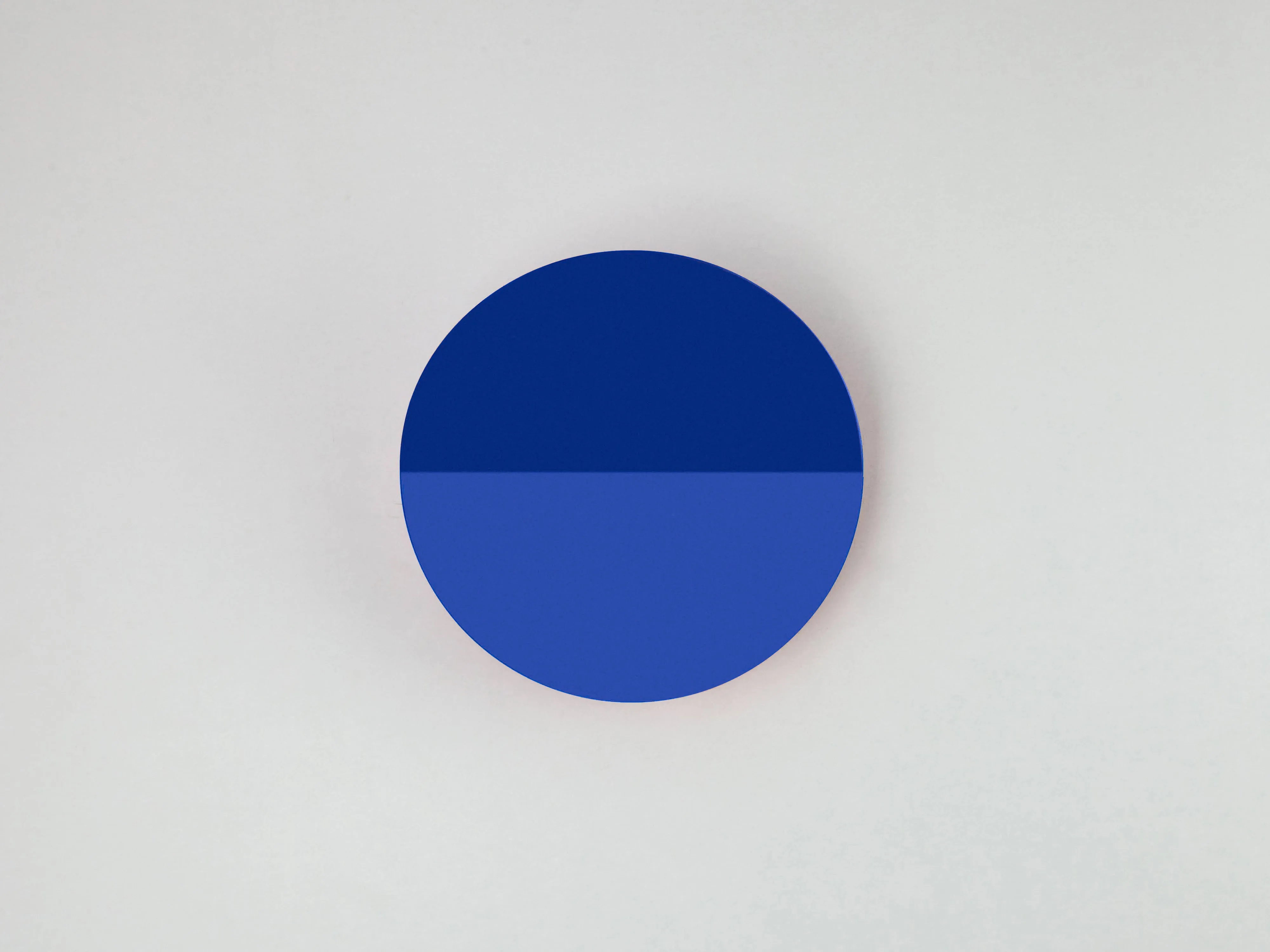 Blue diffuser wall light
