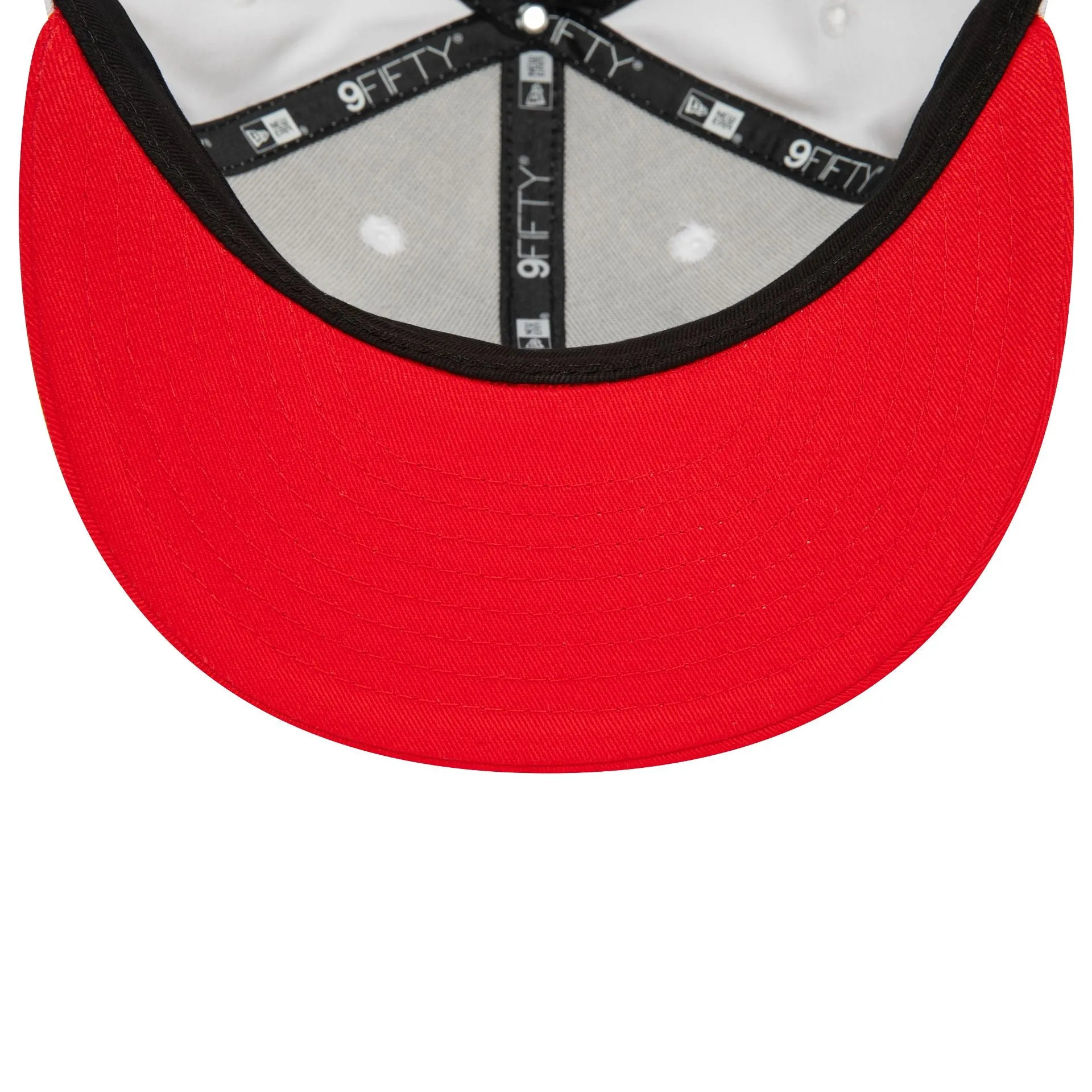 Chicago Bulls White Crown Patch Red 9FIFTY Snapback Cap