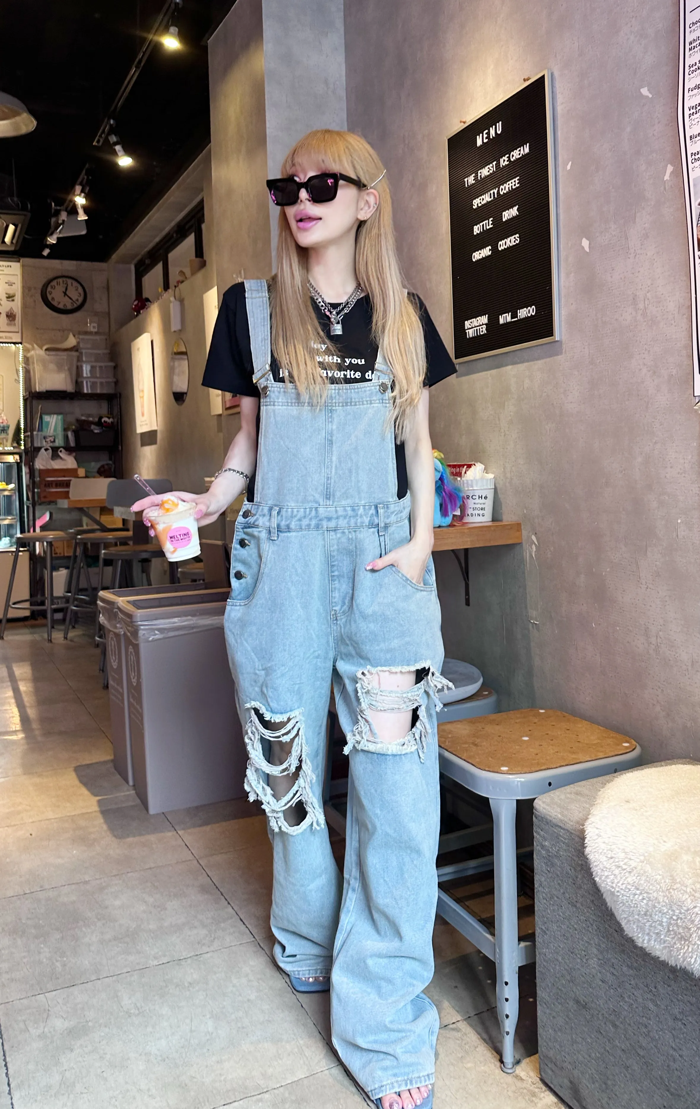 Damage denim salopette