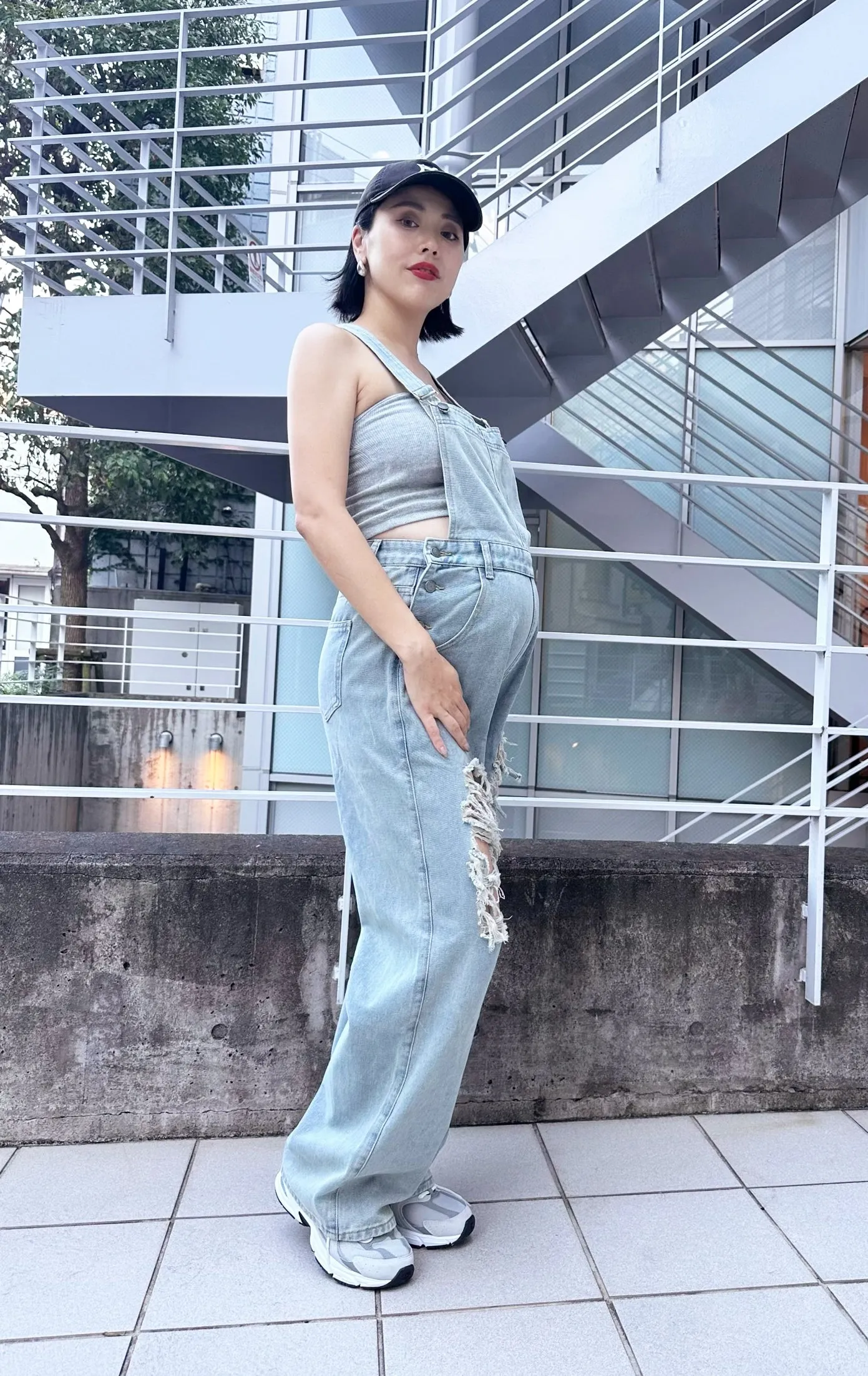 Damage denim salopette