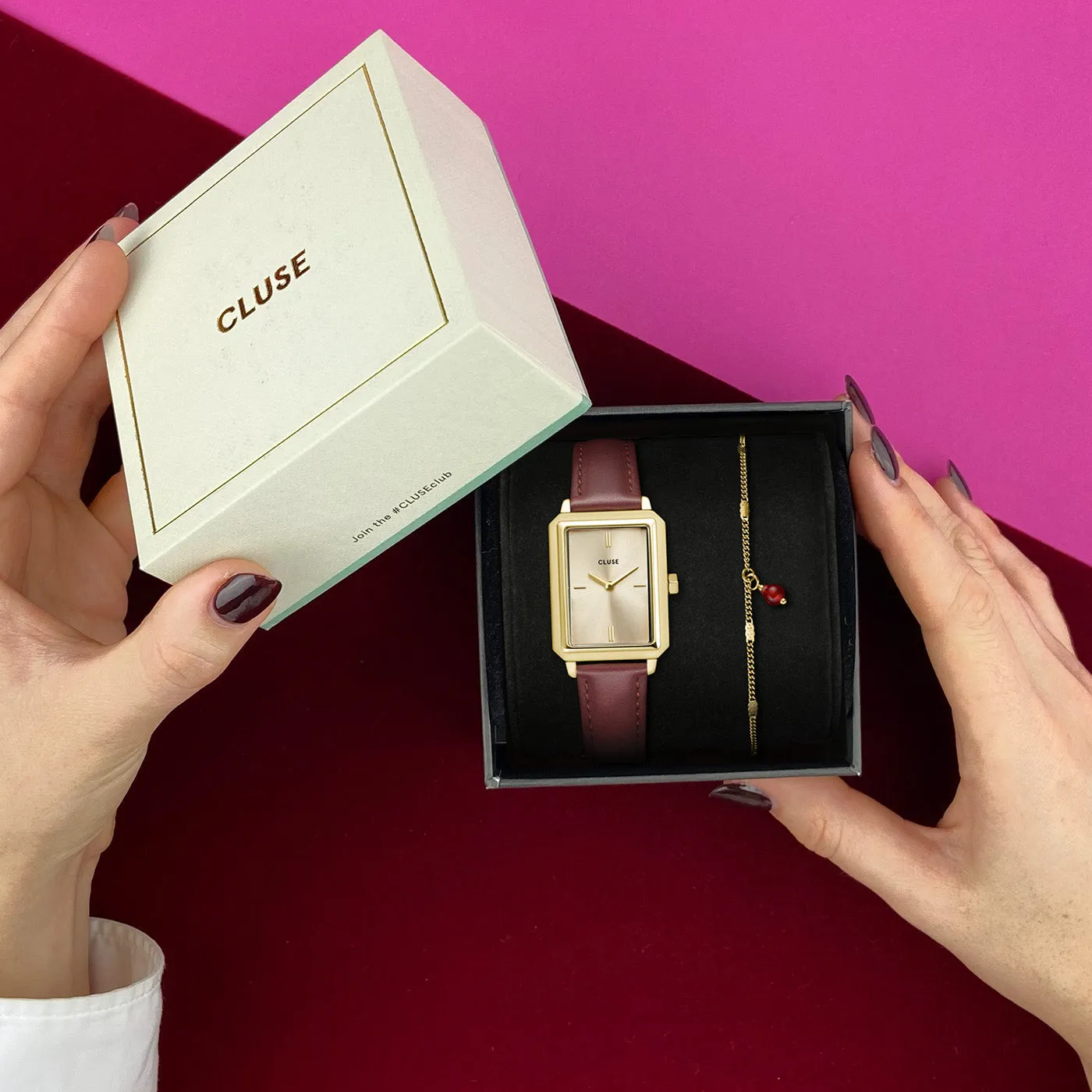 Gold Flüette Leather Watch and Chain Bracelet Gift Set with Box