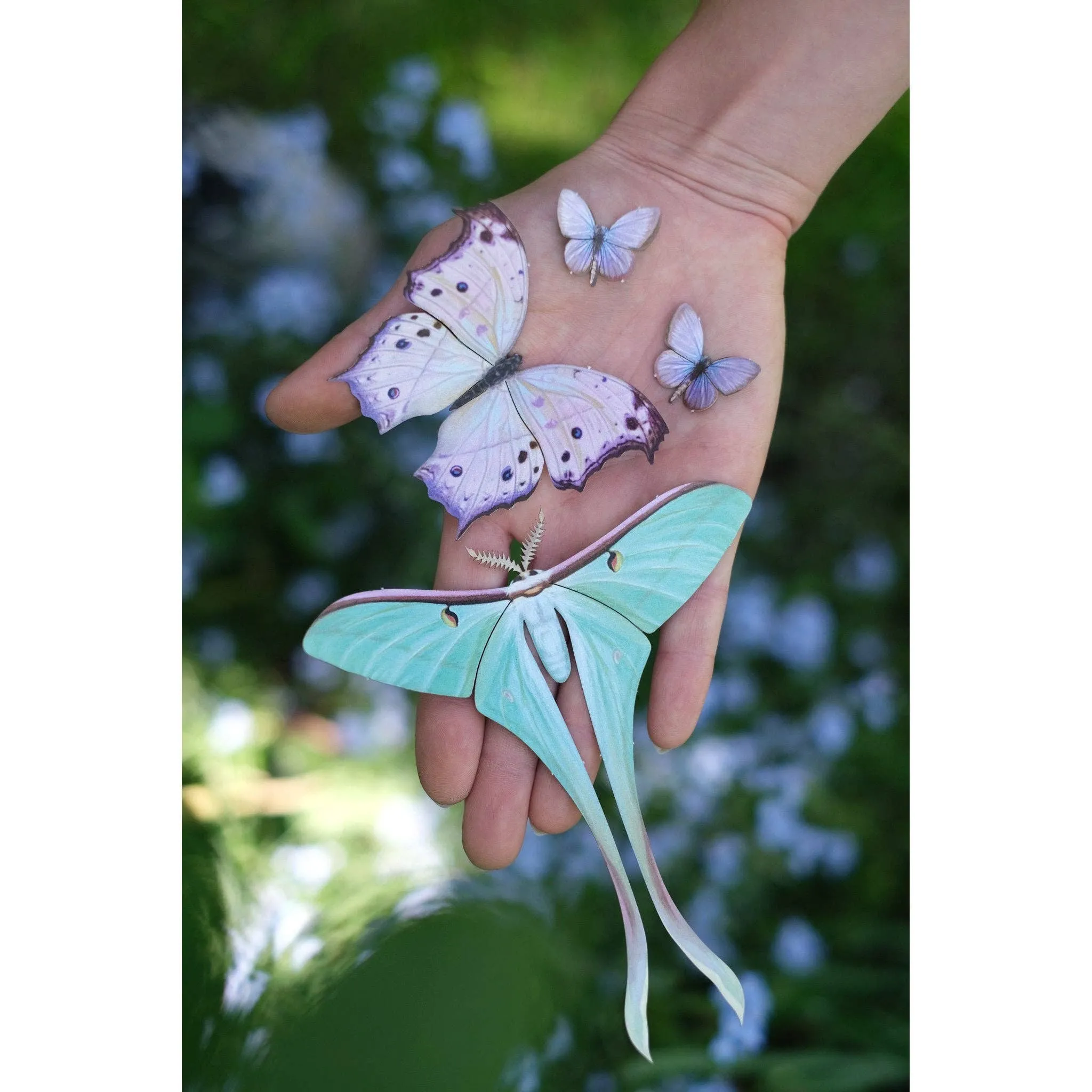 Optimized Moth Hyacinth Set for E-Commerce