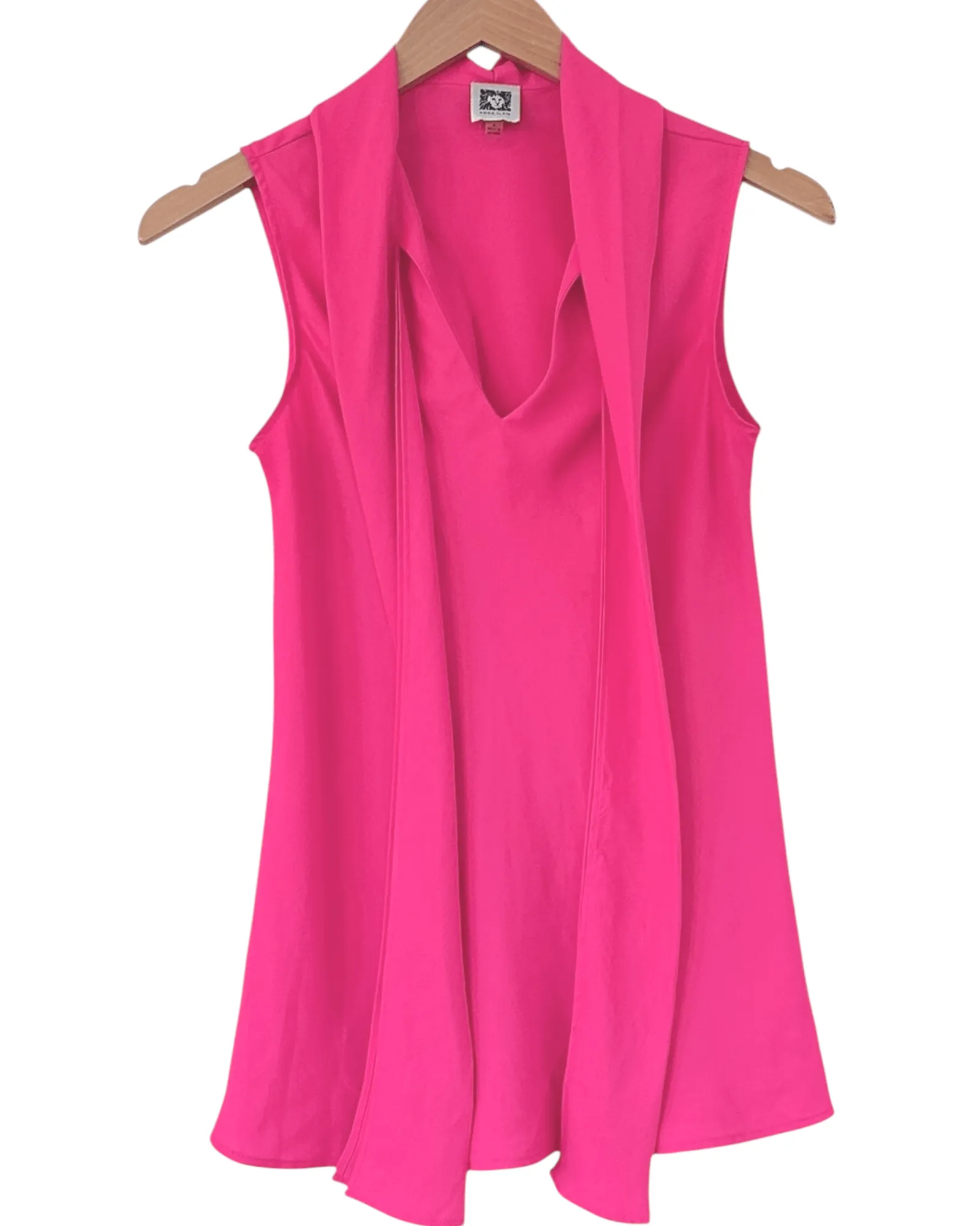 Light Spring Begonia Sleeveless Sash Blouse