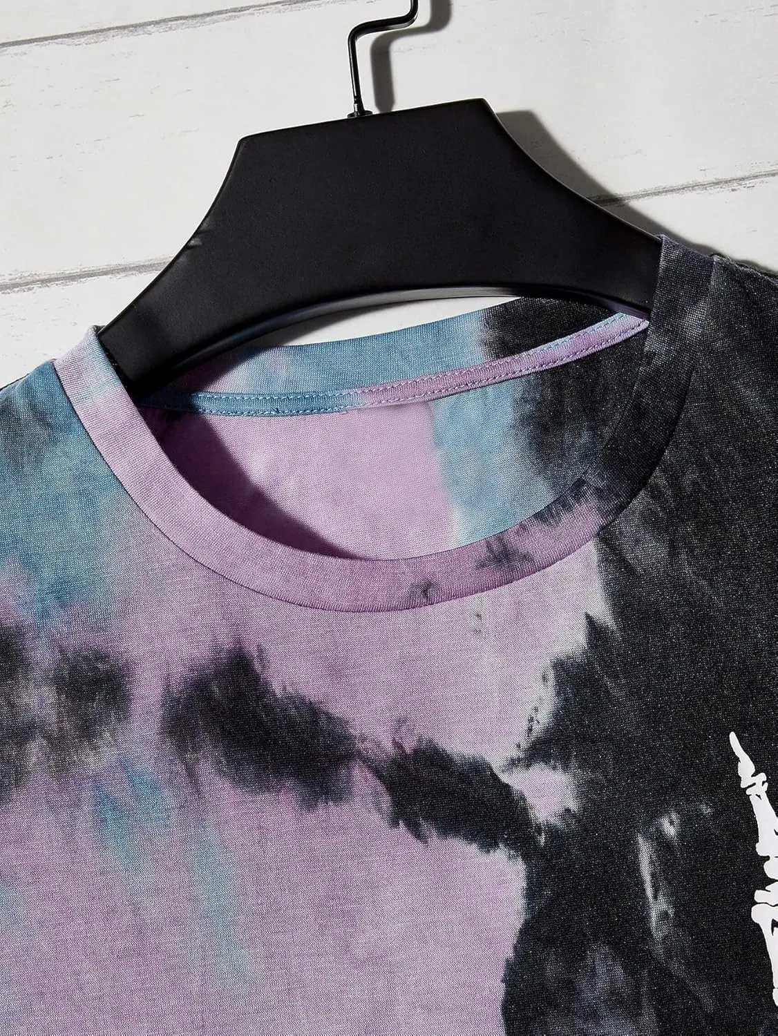 Verdusa Men's Tie Dye Short Sleeve Round Neck Graphic Tee Tops